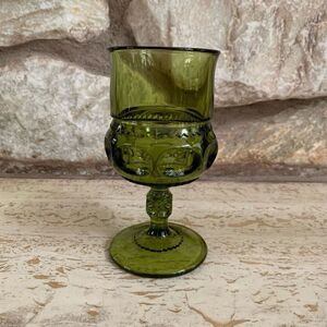 Vintage Indiana glass kings crown/thumbprint wine glass green (larger)